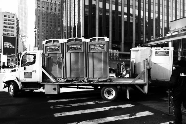 Portable Toilet Options We Offer in Rock Port, MO